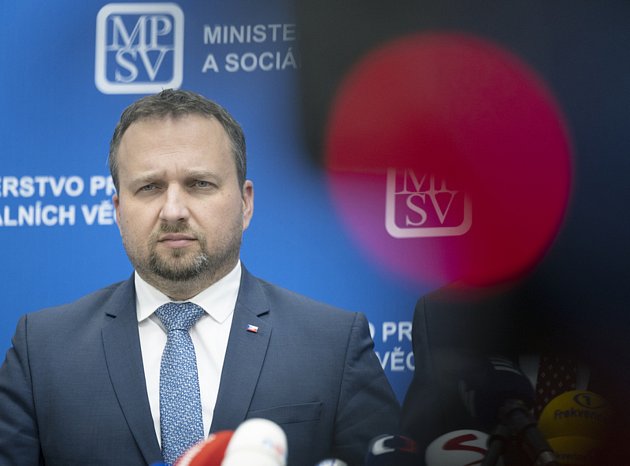 Ministr práce a sociálních věcí Marian Jurečka.