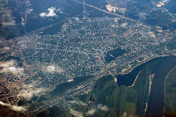 Letecký pohled na město Dzeržinsk.