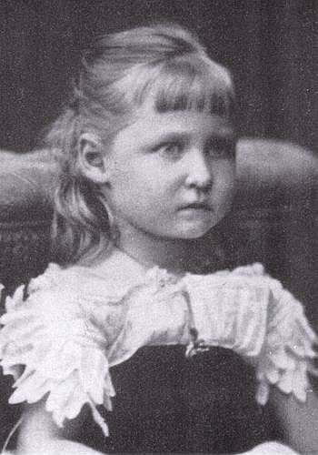Nejmladší dcera princezny Alice, princezna Marie, zemřela jako čtyřletá na záškrt. Matka zemřela jen o pár týdnů později.