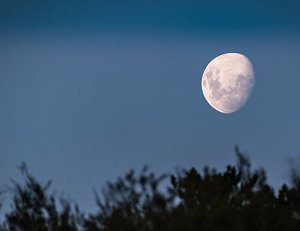 Měsíční iluze mate odborníky