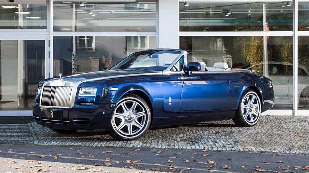Rolls-Royce Phantom Drophead Coupé.
