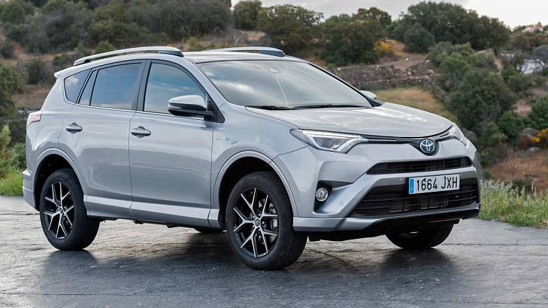 5. Toyota RAV4. Prodaných vozů: 807 401