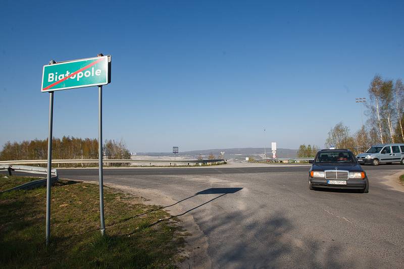 Polský hnědouhelný důl a elektrárna Turów.