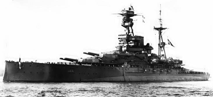 Válečná loď Royal Oak. První bojové plavidlo, které Britové ztratili v druhé světové válce