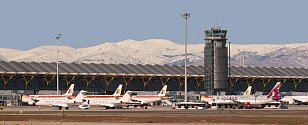 Madridské letiště Barajas, kam směřoval let Avianca 011 v listopadu 1983. Do cílové destinace nedoletěl, zřítil se 12 kilometrů od letiště