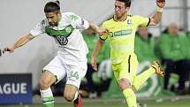 Wolfsburg - Gent: Ricardo Rodriguez a hostující Brecht Dejaegere 