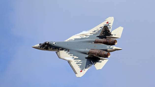 Stíhačka Su-57.