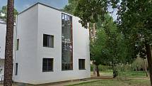 Když Dessau, tak Bauhaus. Architektonický zázrak v konfrontaci s realitou v bývalé NDR. A skvělé muzeum Bauhausu v centru Dessau.