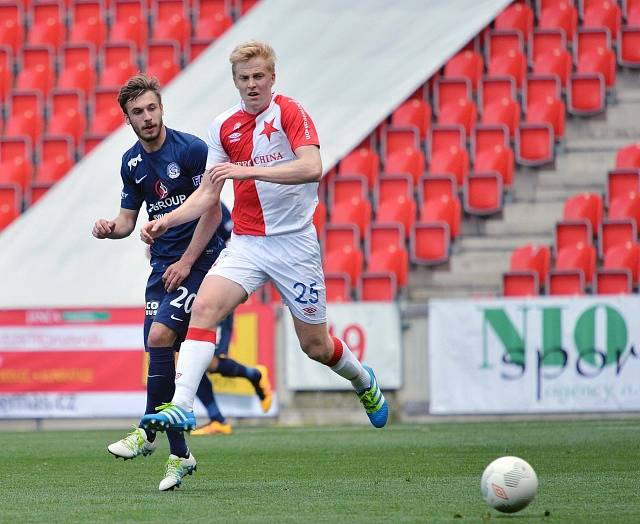  Jiří Bílek ze Slovácka (vlevo) a Michal Frydrych ze Slavie.