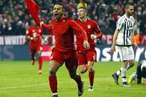 Bayern Mnichov - Juventus Turín: Thiago Alcantara a jeho radost z vítězného i postupového gólu