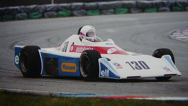 MTX 1-04 KIN. Formule pro šampionát Easter (1978). Monopost s uprostřed uloženým motorem Lada VAZ o objemu 1,3 litru. Výkon 85 koní (63 kW), hmotnost 420 kg, maximální rychlost kolem 200 km/h.