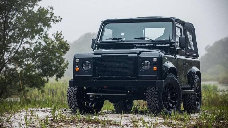 Land Rover Defender Honey Badger.