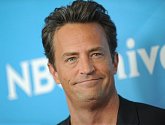 Matthew Perry pravidelně pobýval ve střediscích pro léčbu závislostí od svých 26 let