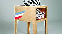 Nábytek šampionů. Britský designér Tom Rowan navrhl skříňky na uložení cyklistických potřeb, které nezapřou závodní „silničářský“ charakter