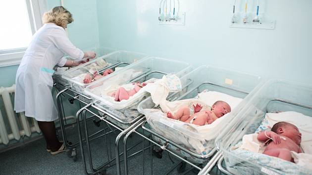 V České republice se záměna dětí v porodnici stala v roce 2006. Případ skončil u soudu.