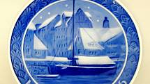 Regionální muzeum v Teplicích spravuje ve svých sbírkách i vybrané vánoční talíře dánských a německých porcelánek
