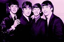 Slavní Beatles na snímku z roku 1963