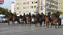 Koně mají u policie náročnou práci, a ne každý policista se pro spolupráci s těmito ušlechtilými tvory hodí.