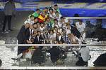 Takto slavili fotbalisté Realu Madrid triumf v Lize mistrů (2018). Teď je právě španělský klub v čele "revolucionářů".