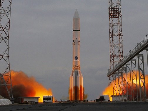 Start kosmické rakety z Bajkonuru.