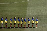 Fotbalisté zahalení do ukrajinských vlajek před zahájením ligové soutěže