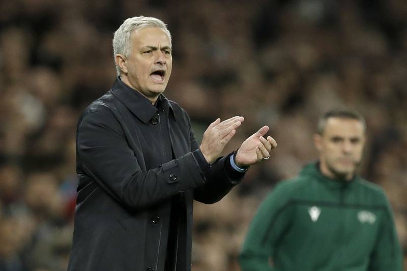 Populární portugalský trenér José Mourinho slavil úspěch v řadě špičkových klubů, teď se mu daří v AS Řím.