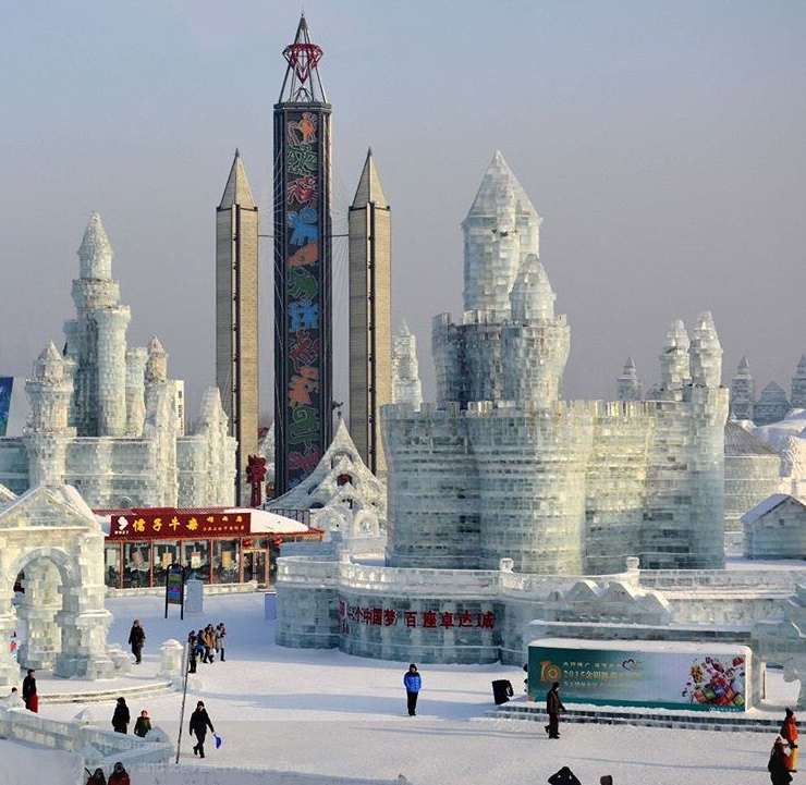 Svátek ledu v čínském městě Charbin