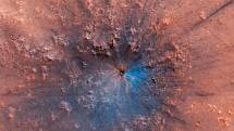 Mars už není jen červený, je i modro-černý
