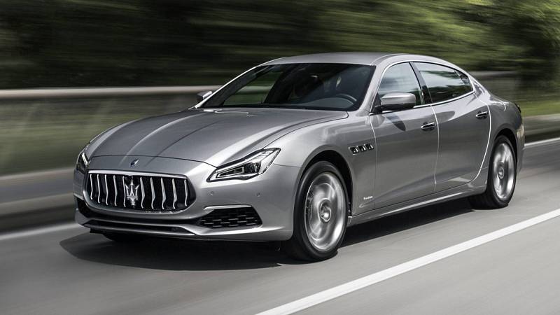 Maserati Quattroporte.