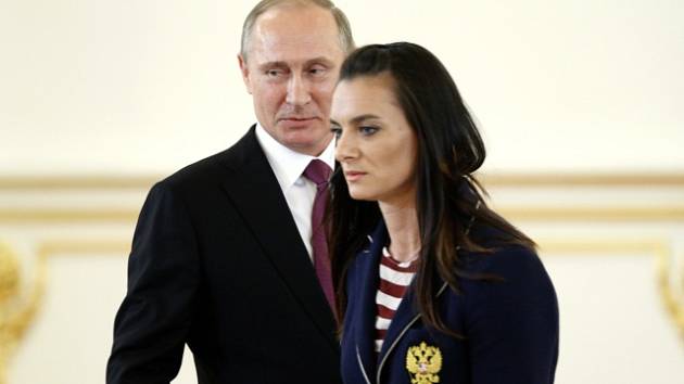 Tyčkařka Jelena Isinbajevová s ruským prezidentem Vladimirem Putinem.