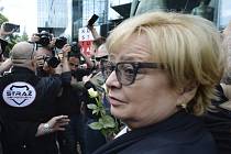 Demonstranti vítají předsedkyni polského nejvyššího soudu Malgorzatu Gersdorfovou