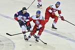 Čeští hokejisté na MS 2021 porazili Velkou Británii 6:1 (na snímku zleva Dallas Ehrhardt, Jan Kovář a David Musil).