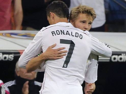 Cristiano Ronaldo po hattricku střídal, nahradil ho 16letý Martin Ödegaard