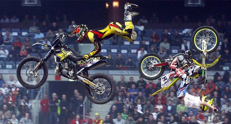 Pražská O2 Aréna hostila jubilejní 10. ročník motokrosové exhibice ve freestylu MTV FMX Gladiator Games.