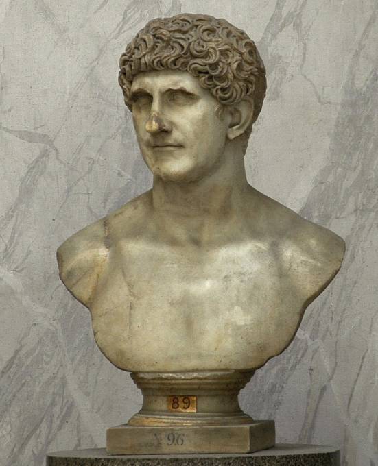 Busta Marka Antonia
