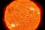 Slunce by údajně svou rozlohou pojalo přes milion planet Zemí, existují však objekty, které jsou ještě mnohonásobně větší.