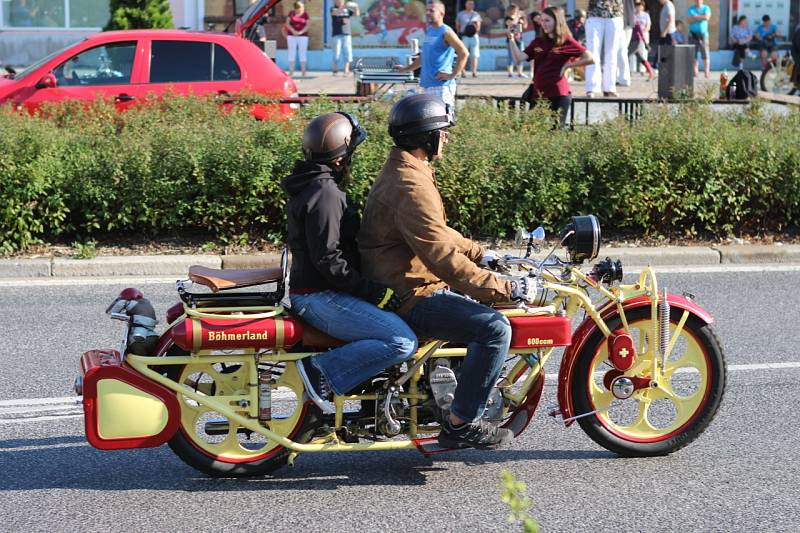 Pro srovnání - historické motocykly Čechie