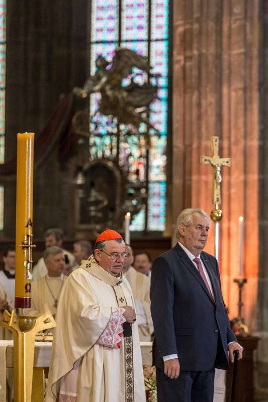 Slavnostní bohoslužba k 700. výročí narození císaře Karla IV. proběhla 14. května v katedrále sv. Víta v Praze. 