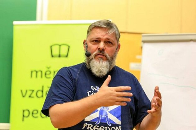 Robert Čapek, pedagog, psycholog a zakladatel projektu Liný učitel.