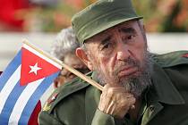 Odstoupivší kubánský commandante Fidel Castro na archivním snímku. Těm, kdo se pokusí opustit jeho "ostrov svobody", hrozí při dopadení drakonické tresty. 