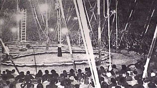 Jedno z vystoupení v manéži Gran Cirkusu Norte-Americano