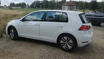 Volkswagen e-Golf se až na detaily neliší od Golfu se spalovacím motorem.