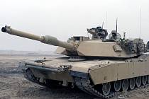 Američtí mariňáci v tanku M1A1 Abrams v Iráku, leden 2007