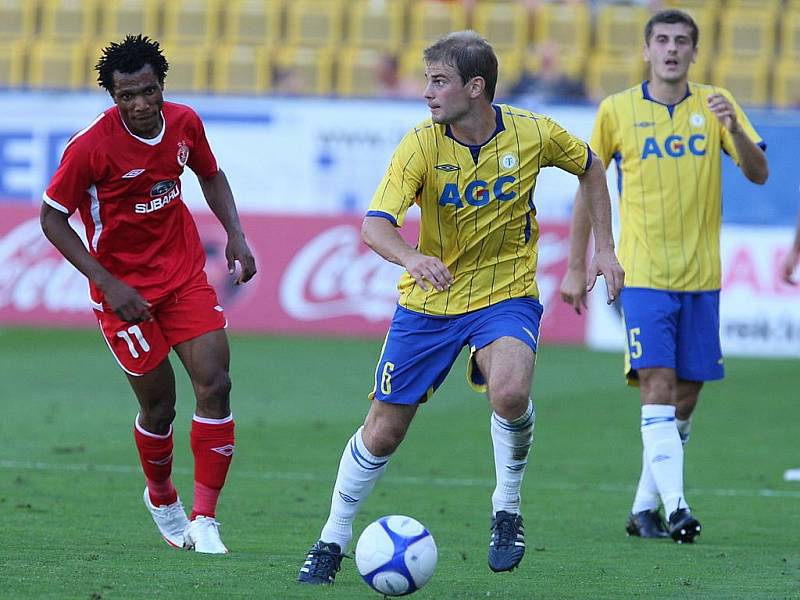 Teplice - Hapoel Tel Aviv: Vidlička (6),  Ljevakovič (5) - Yeboah (11).