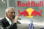Ve věku 78 let zemřel spoluzakladatel a spolumajitel společnosti vyrábějící energetické nápoje Red Bull Dietrich Mateschitz (na snímku z 13. června 2022)