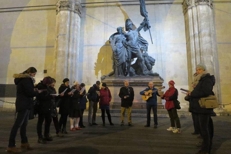Česko zpívá koledy na náměstí Odeonsplatz v Mnichově