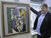 Uměleckým dílem, které se prodalo v roce 2011 v České republice za nejvyšší cenu, je obraz od kubistického malíře Emila Filly Zátiší s dýmkou z roku 1934.