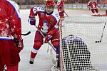 Vladimir Putin è un appassionato giocatore di hockey su ghiaccio.
