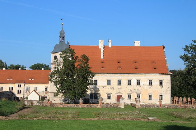 Zámek v Červeném Poříčí