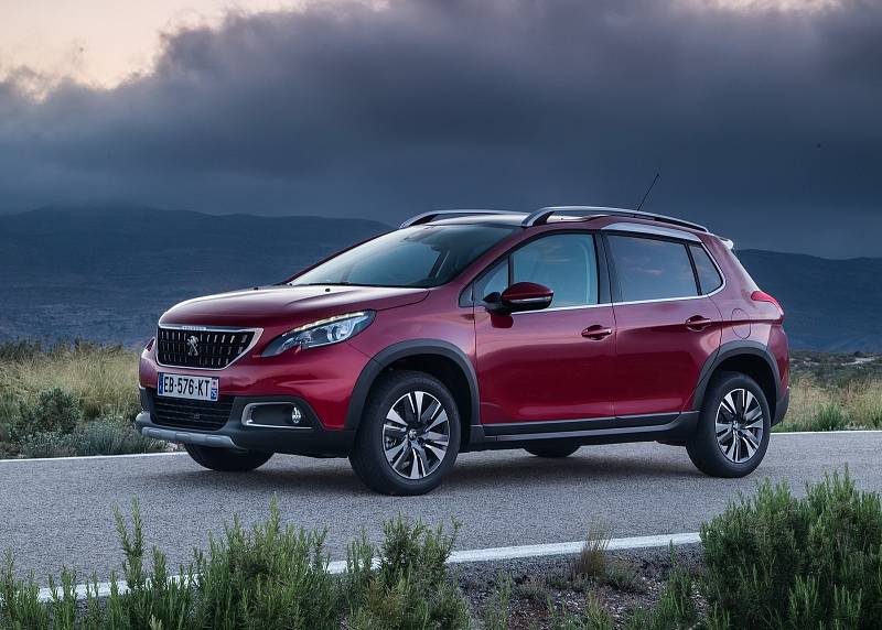 Peugeot 2008 (-5 000 Kč) od 345 000 Kč